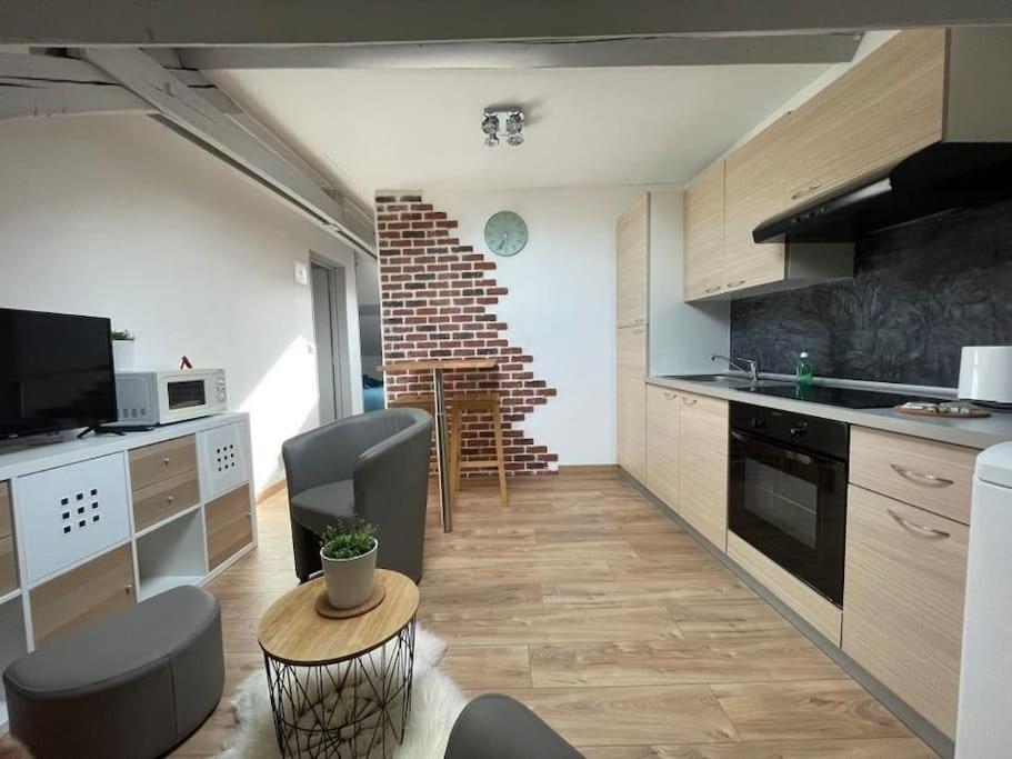 Edouard 2. Logement Complet. Charleville-Mézières Eksteriør bilde