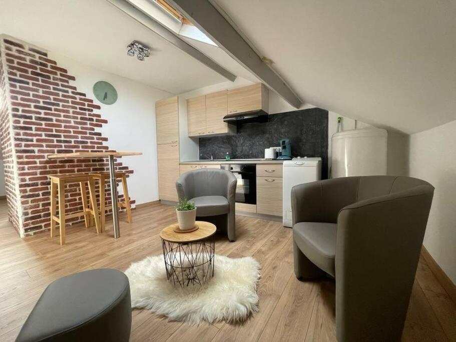 Edouard 2. Logement Complet. Charleville-Mézières Eksteriør bilde